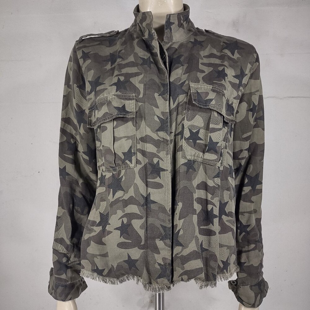 Rails Green Hendrick Star Camo Button Front Shirt… - image 1